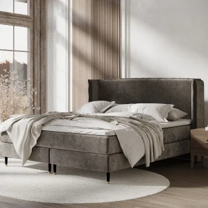 Boxspringbed met hoofdeinde van chenillestof – Ardis – matras en dekmatras – 200×200 cm – bruin