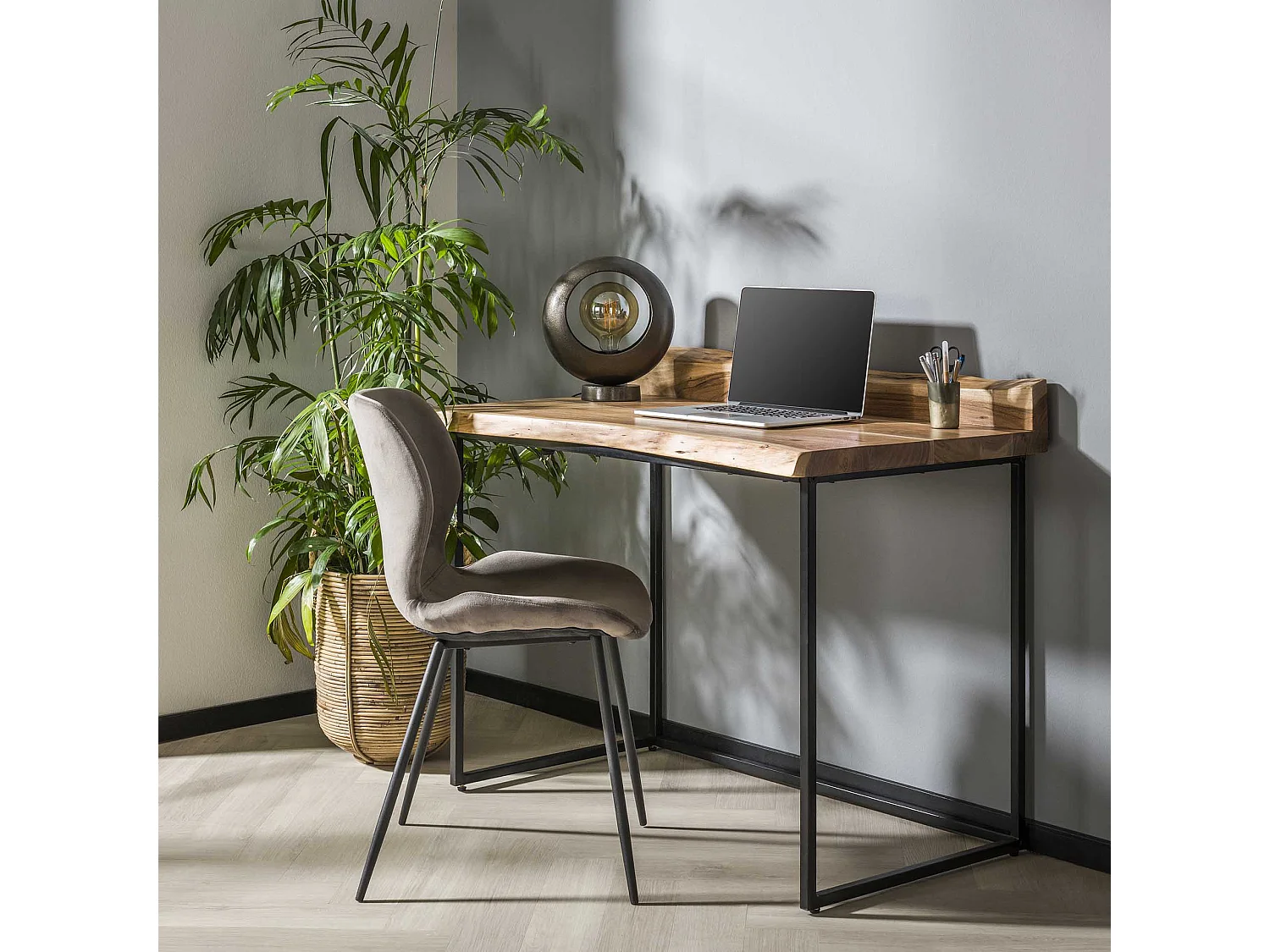 Bureau Live Edge - 110x60x76 - Hout - Metaal Onderstel - Bruin