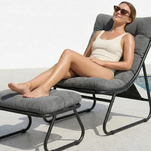 Buitenfauteuil van staal met kussen en inbegrepen poef, moderne tuinstoel voor terras en balkon Buitenfauteuil van staal met kussen en inbegrepen poef, moderne tuinstoel voor terras en balkon