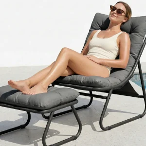 Buitenfauteuil van staal met kussen en inbegrepen poef, moderne tuinstoel voor terras en balkon Buitenfauteuil van staal met kussen en inbegrepen poef, moderne tuinstoel voor terras en balkon